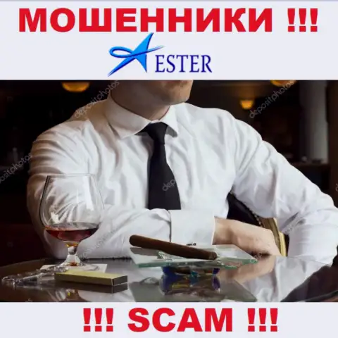 Кто именно руководит интернет-аферистами Ester Holdings неясно